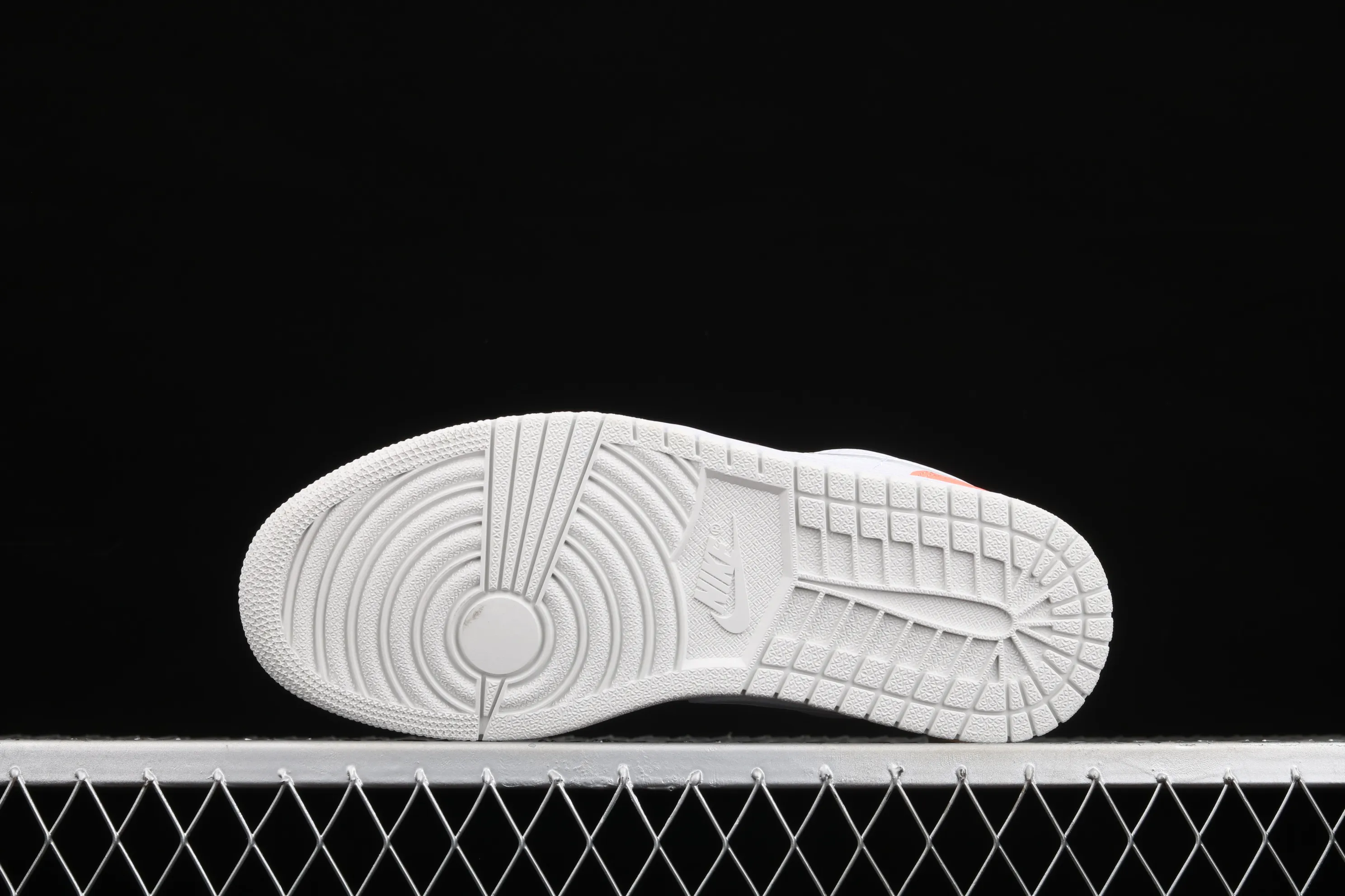All categories Air Jordan Jordan series basketball shoes Air Jordan 1 Low Air Jordan 1 Low AJ1 Joe 1 low-top cultural basketball shoes DJ6909-100